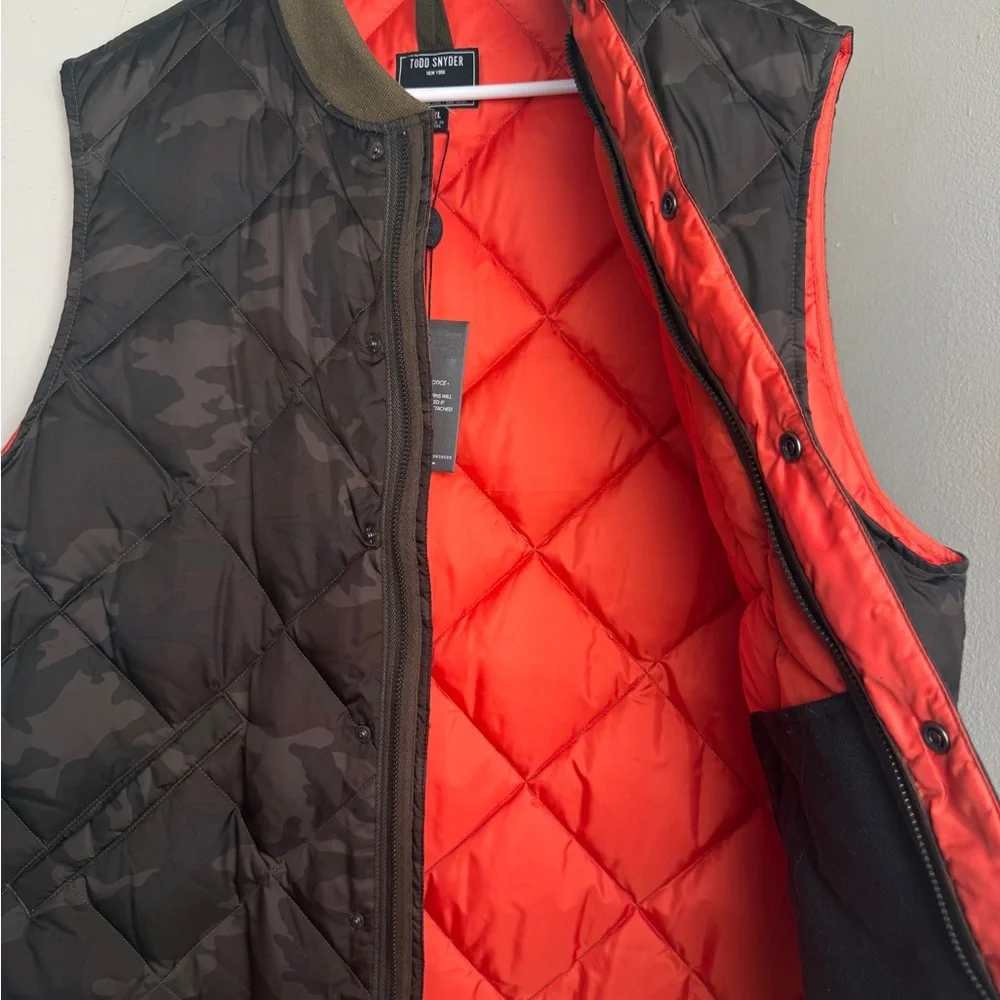 Todd Snyder Camouflage Quilted Vest with Orange Lining - Picture 3 of 6